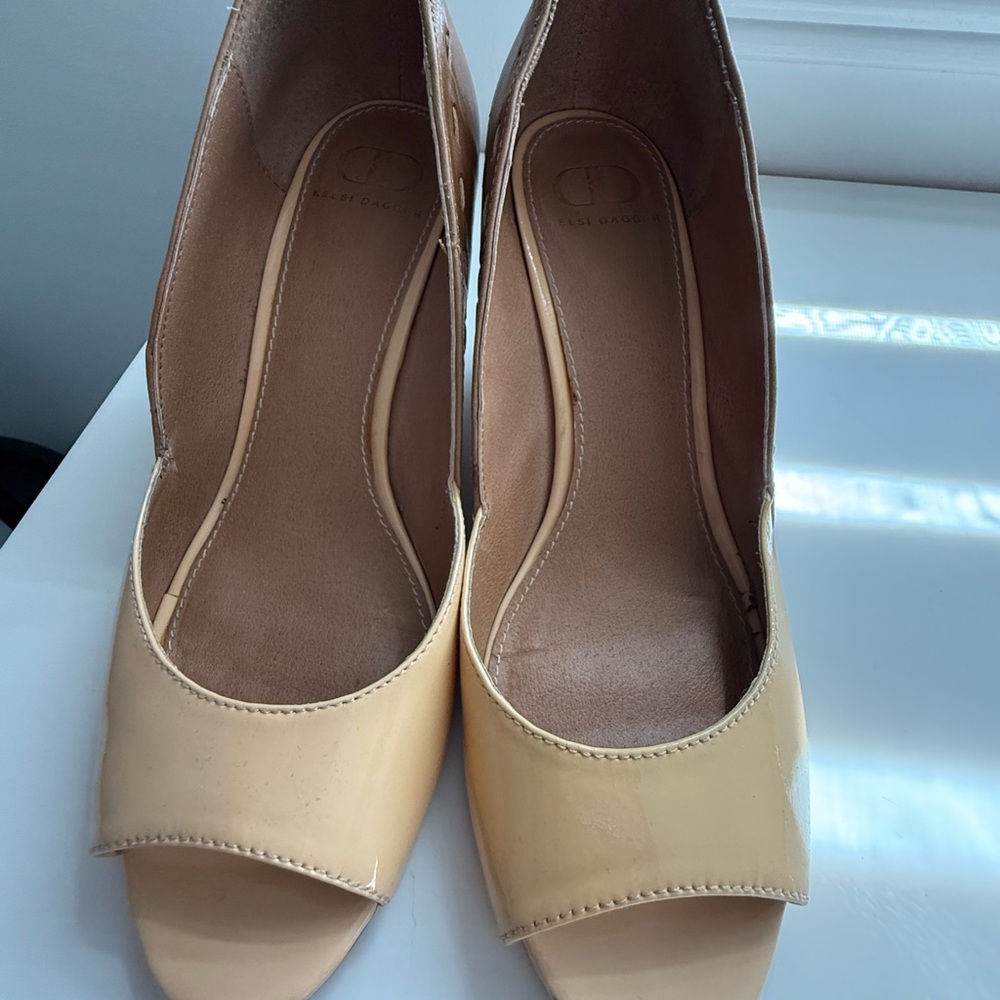 Kelsi Dagger Nude Peep Toe Heels